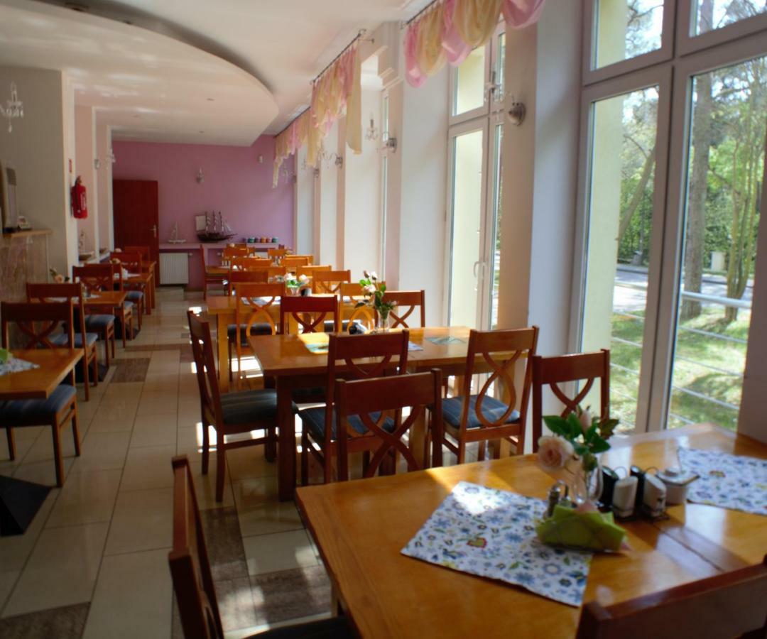 Floryda Jurata Bed & Breakfast Luaran gambar